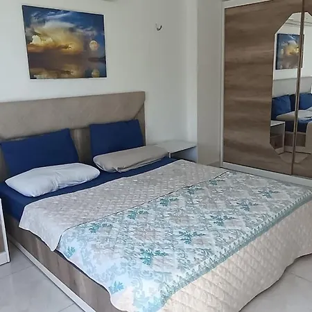 Cozy 1 Bedroom Seaview Escape